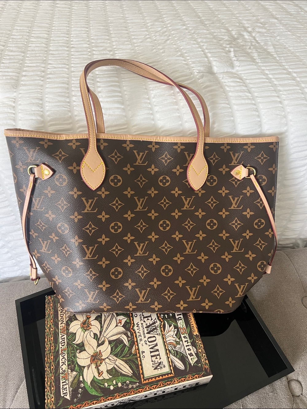 Louis Vuitton Brown Monogram Canvas Neverfull Tote with Vachetta Trim